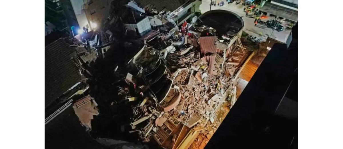 Destroços de hotel que desabou na Argentina (Foto/X/Reprodução)