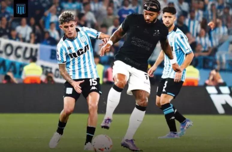 Corinthians jogou mal, sem esquema tático e sem vibração, o time sucumbiu também pelo cansaço (Foto/Divulgação/Racing/Jogada 10)