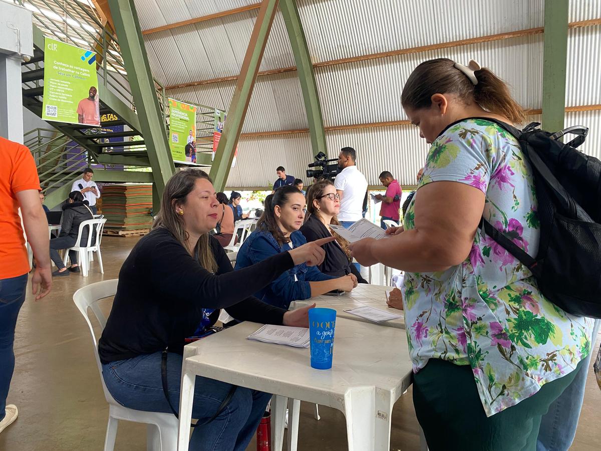 Mais de 300 vagas de empregos foram disponibilizadas durante o evento (Foto/Divulgação)