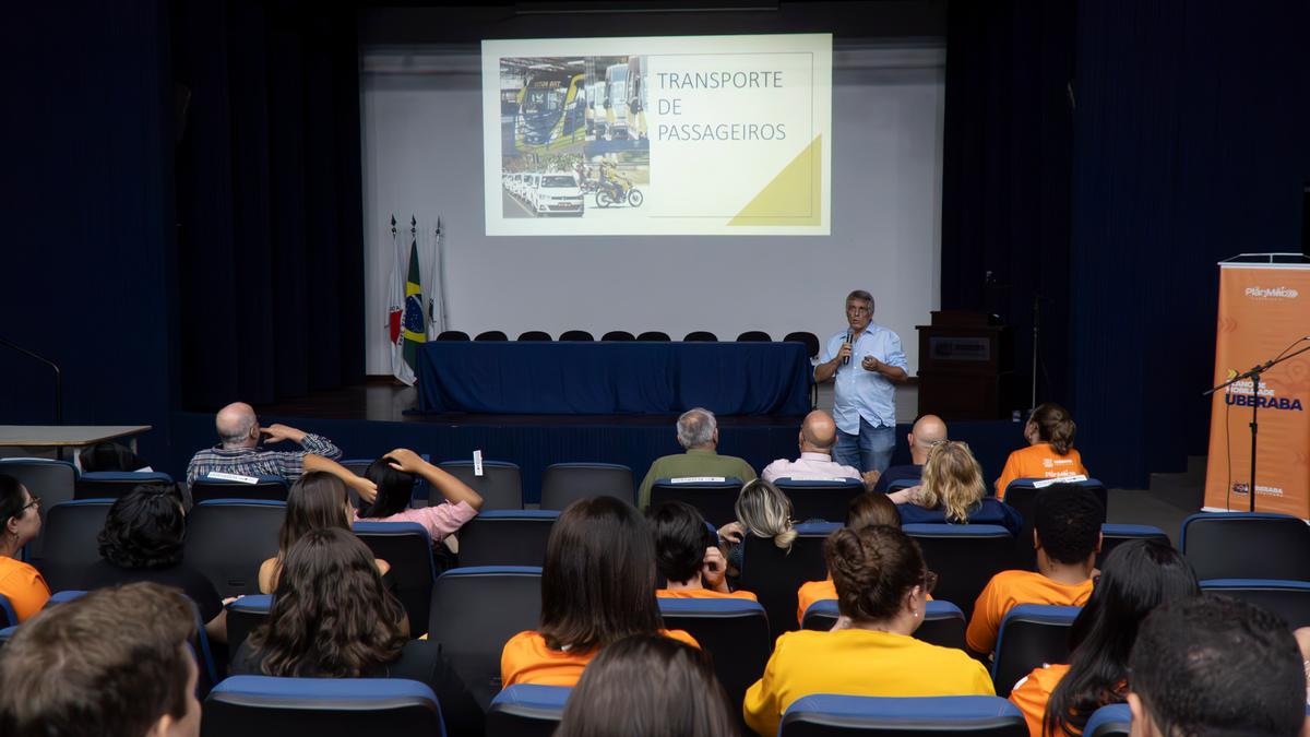 Realizada na semana que passou, na audiência pública sobre o Plano de Mobilidade Urbana, foram apresentados diagnósticos já realizados e propostas foram recebidas (Foto/Divulgação)