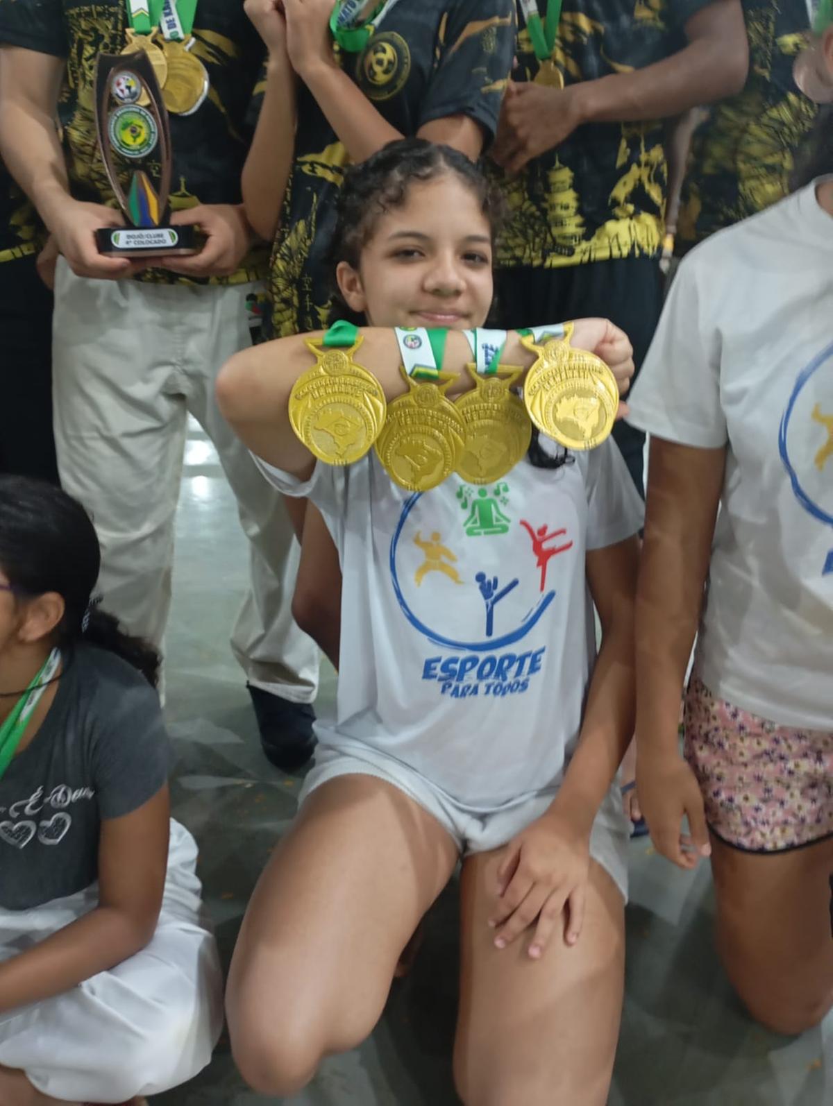 Emanuelly conquistou quatro medalhas de ouro em diferentes modalidades (Foto/Divulgação)