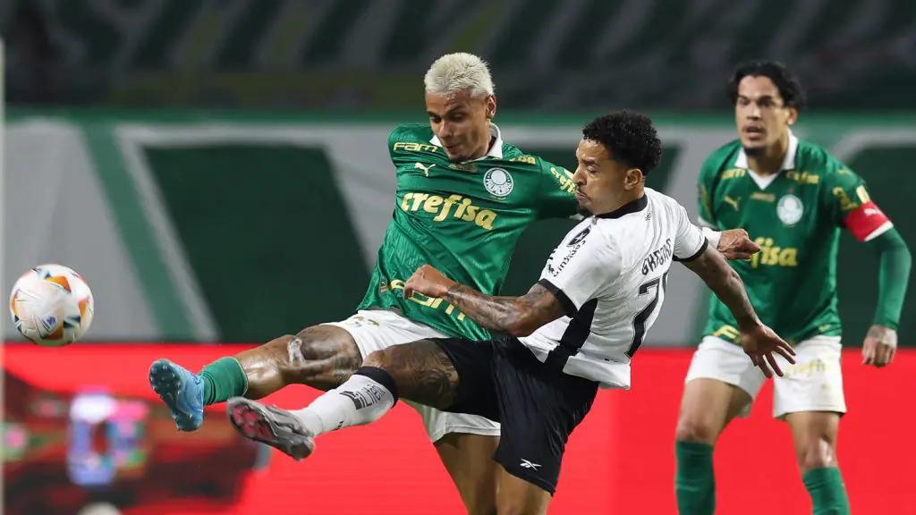 Ambas as equipes chegaram a 70 pontos, mas o Palmeiras assumiu a liderança (Foto/César Greco – Palmeiras)