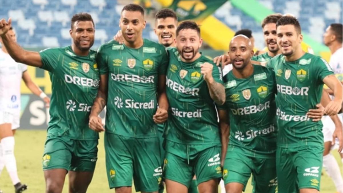 A vitória do Juventude sobre o Atlético (MG) acabou rebaixando o Cuiabá para a Série B de forma matemática (Foto/Reprodução/Twitter Cuiabá)