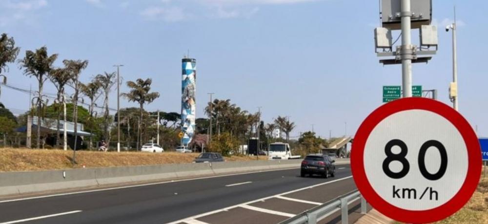 Trecho de 11 quilômetros em Uberaba utiliza dois radares inteligentes que medem a velocidade do veículo pela média (Foto/Reprodução)