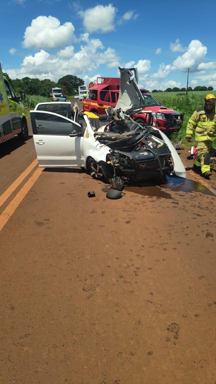 Várias viaturas dos bombeiros, concessionária, Samu e PRF foram mobilizadas para o atendimento ao acidente (Foto/Divulgação)