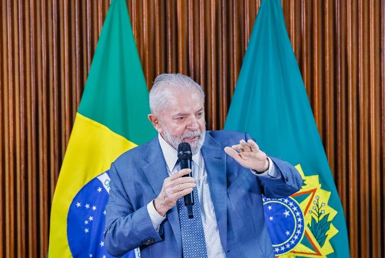 Lula sancionou ontem a lei que impede a volta do DPVAT, que seria restabelecido com o nome de Seguro Obrigatório para Proteção de Vítimas de Acidentes de Trânsito (Foto/Reprodução)