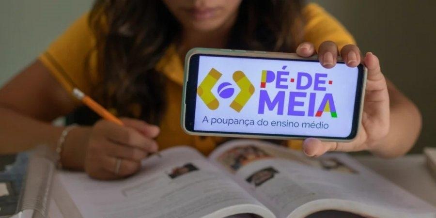 O programa foi lançado no ano passado como forma de enfrentar a evasão no Ensino Médio do país (Foto/Reprodução)