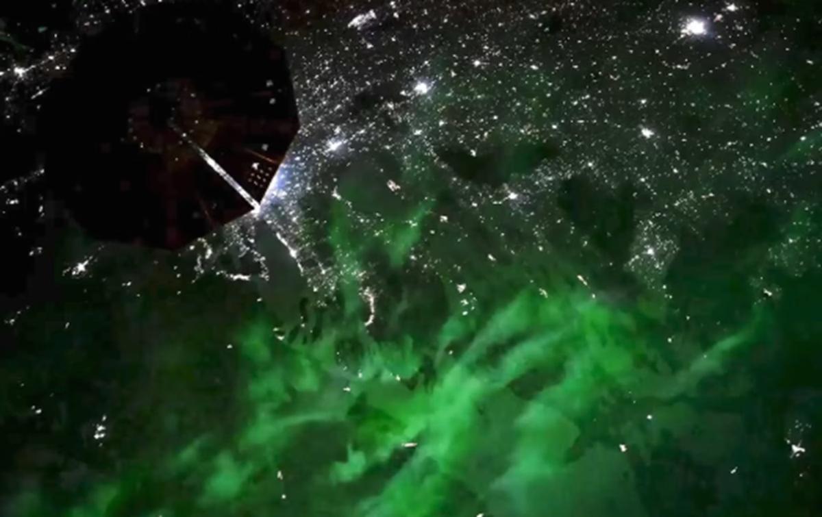 Aurora "intensamente verde" foi registrada em vídeo por astronauta (Foto/Reprodução/Instagram/@astro_pettit)