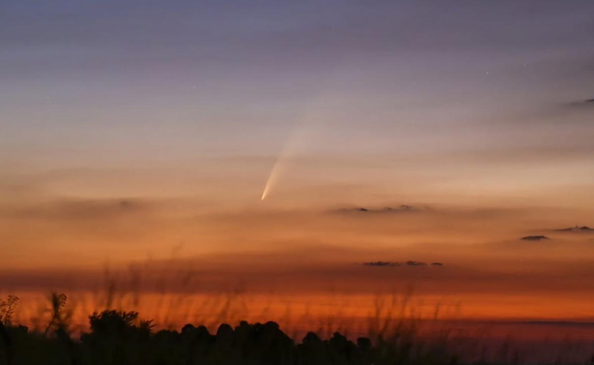 Proximidade do cometa com o Sol pode dificultar sua observação, pois seu brilho pode ser ofuscado (Foto/Reprodução)