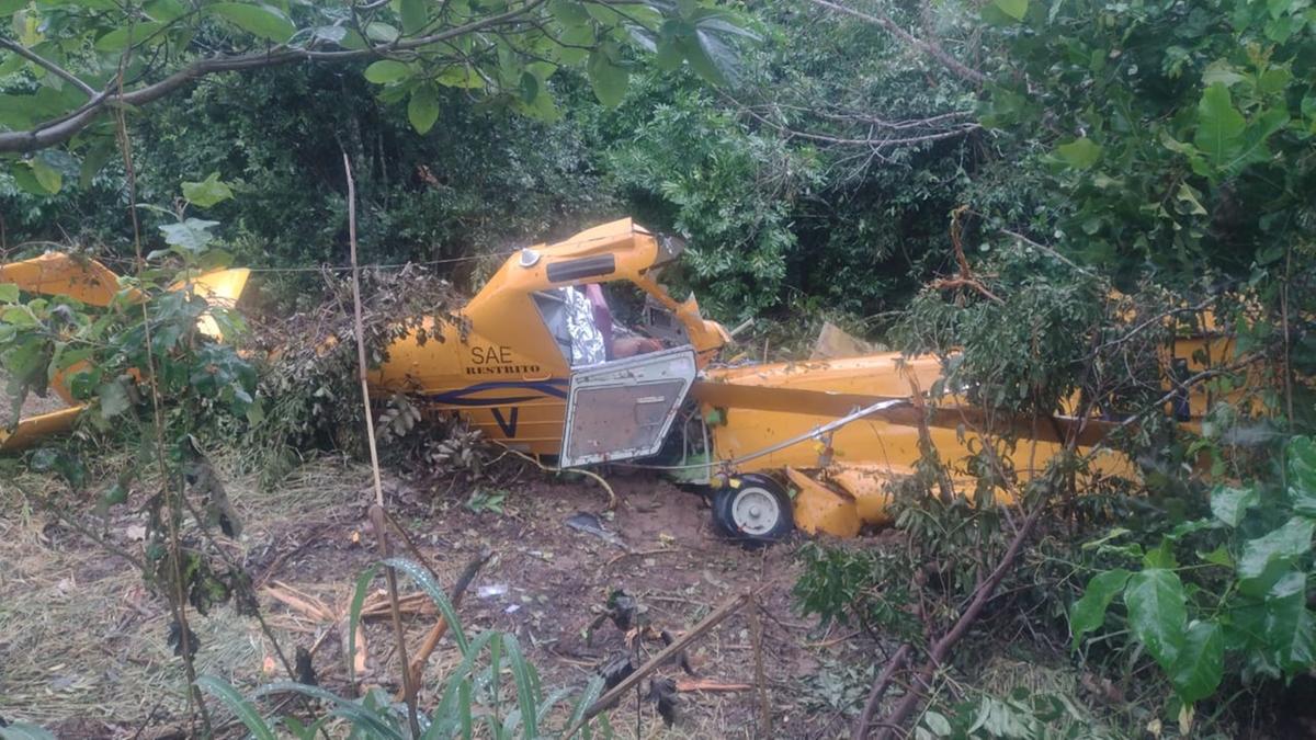 Aeronave ficou destruída após a queda (Foto/Divulgação)