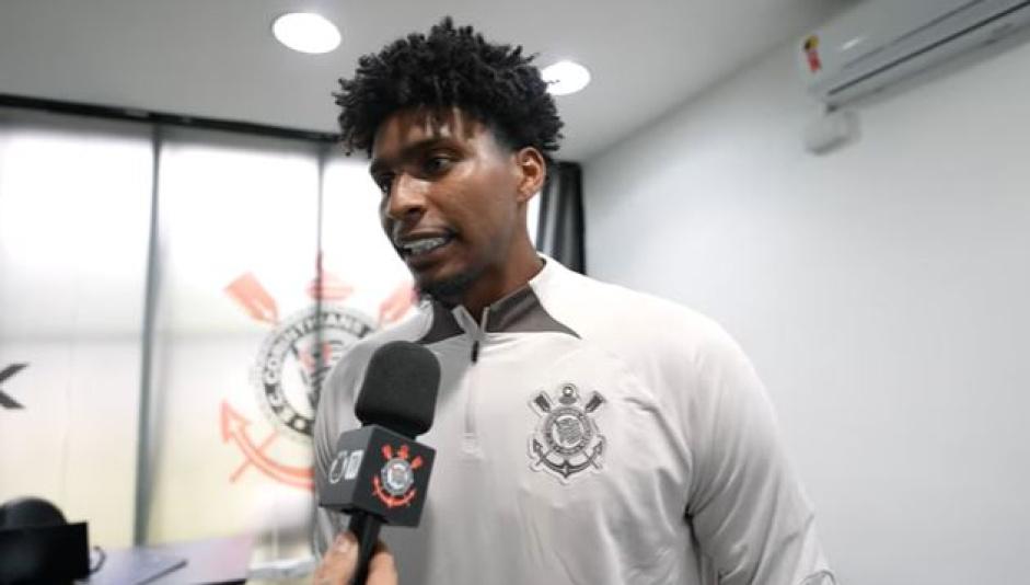 Corinthians confia na segurança do goleiro Hugo Souza hoje diante do São Paulo (Foto/Meu timão)