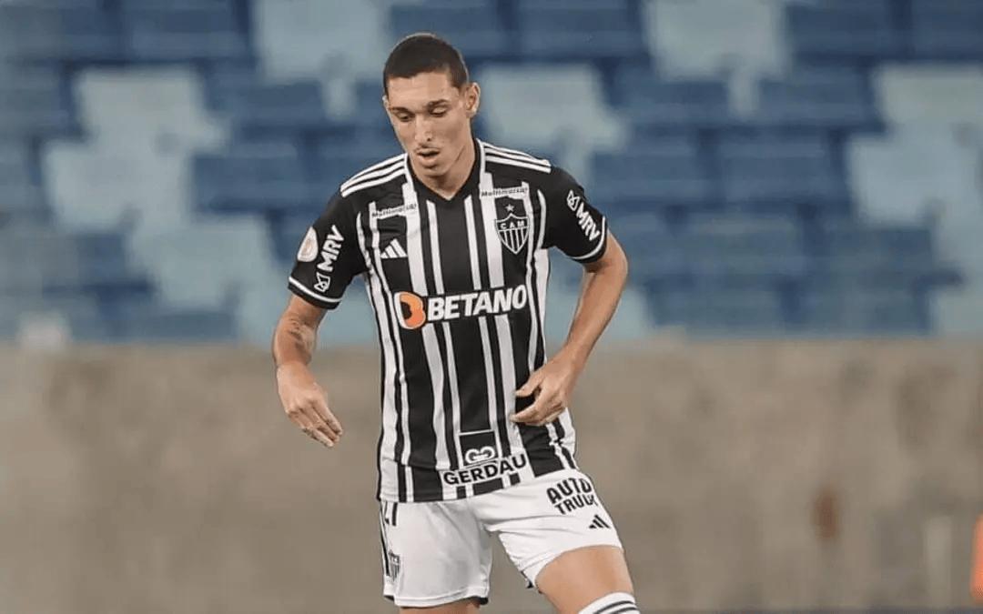 Paulo Vitor foi expulso com o segundo cartão amarelo (Foto/Pedro Souza/Atlético)