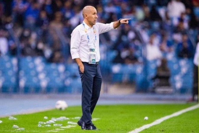 Com Leonardo Jardim (Foto) na mira, o Cruzeiro segue sendo comandado por Wesley Carvalho (Foto/Divulgação/AFC)