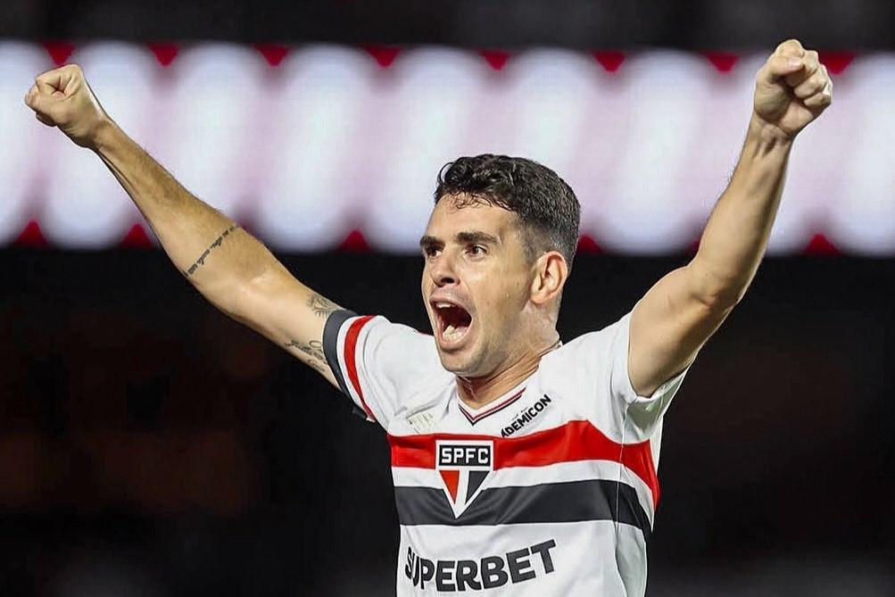 Oscar tem jogado bem e mostra que já está adaptado ao futebol brasileiro (Foto/Rubens Chiri/SPFC)