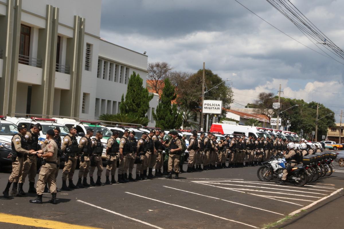 Operação foi lançada no início da tarde de quinta-feira na praça do Quartel, no bairro Fabrício (Foto/Sérgio Teixeira/PMMG)