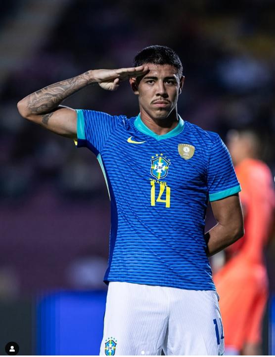 Zagueiro do Flamengo, Iago Teodoro marca gol que garante triunfo sobre colombianos. (Foto/Reprodução)