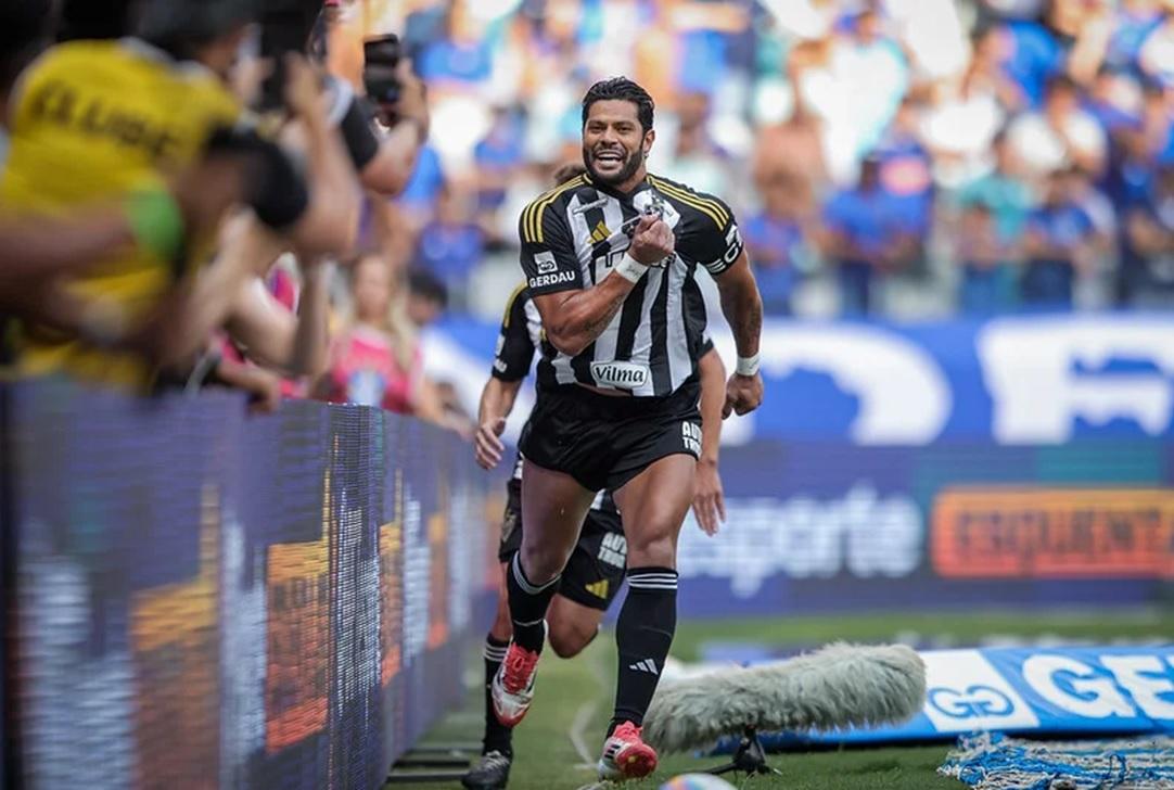 Com dois gols, Hulk tirou o Atlético (MG) do sufoco e o Galo segue na briga pelo título Mineiro (Foto/Pedro Souza/Atlético)