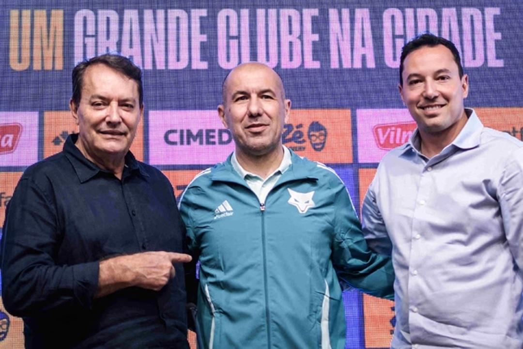 "Não é financeiro, é simplesmente uma opção de vida vir ao Brasil”, disse Léo Jardim. (Foto/Gustavo Aleixo/Cruzeiro)