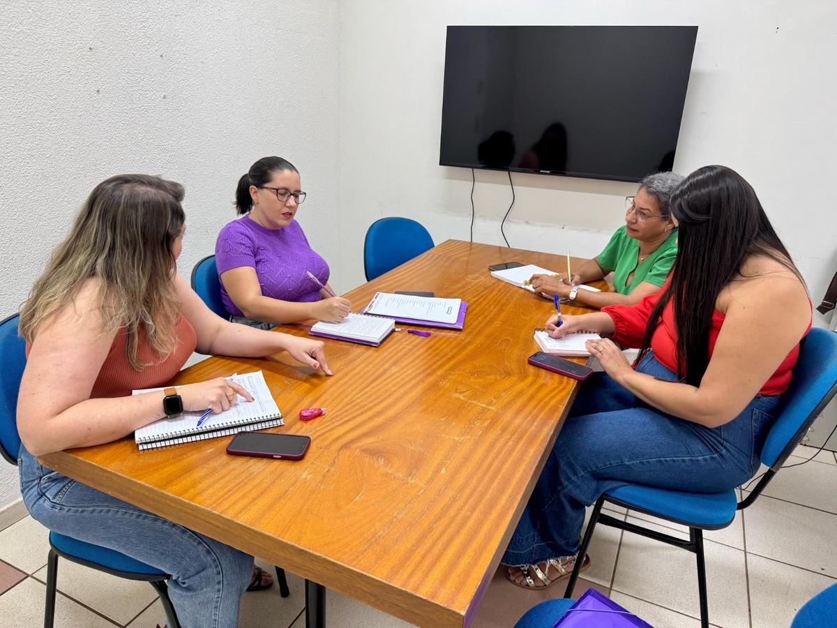 Presidente da Comissão de Educação da Câmara, vereadora Rochelle Gutierrez, questionou a demora na entrega dos kits (Foto/Divulgação)