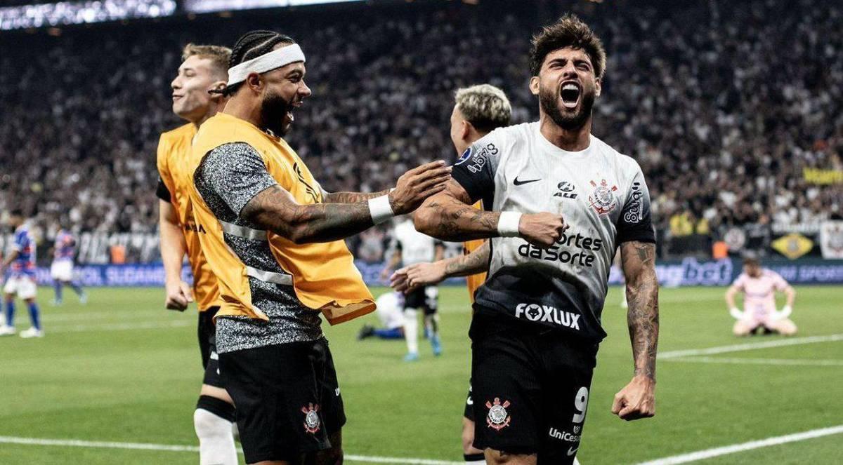 Memphis e Yuri Alberto: esperança de gols do Expresso Corintiano (Foto/Agência Futebol Interior)