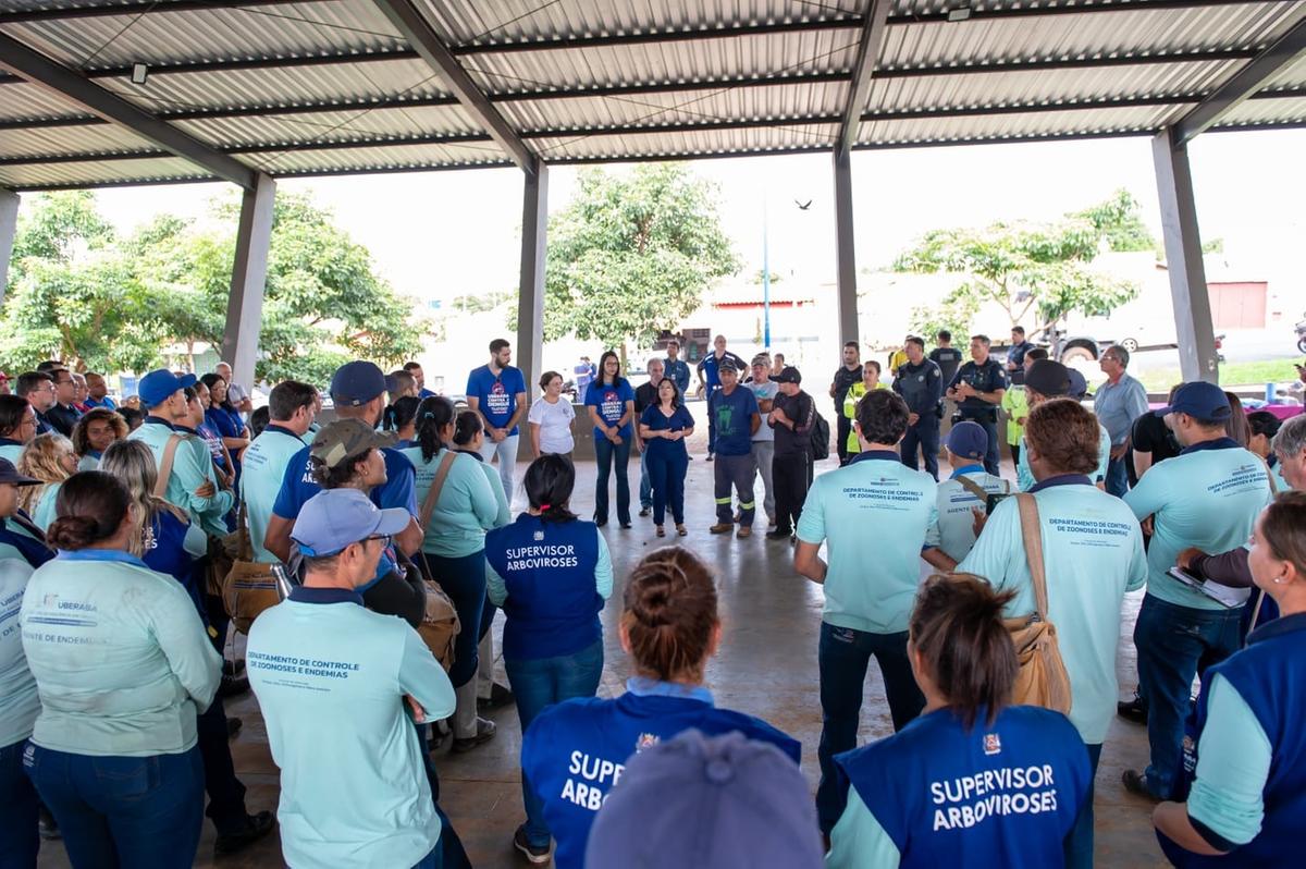 Sábado aconteceu o Dia D contra a Dengue nos bairros Girassóis e Copacabana, com grande mobilização de agentes (Foto/Divulgação)