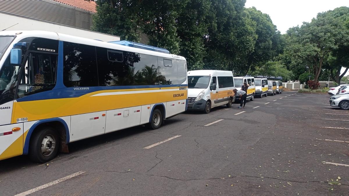 Sábado, no pátio do Centro Administrativo, aconteceu mais uma etapa de selagem e entrega de crachás (Foto/Divulgação)