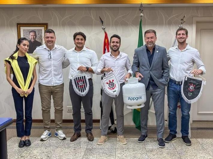 A Appgas, plataforma digital para compra de botijões de gás, deve fechar com o Corinthians (Foto/Reprodução)