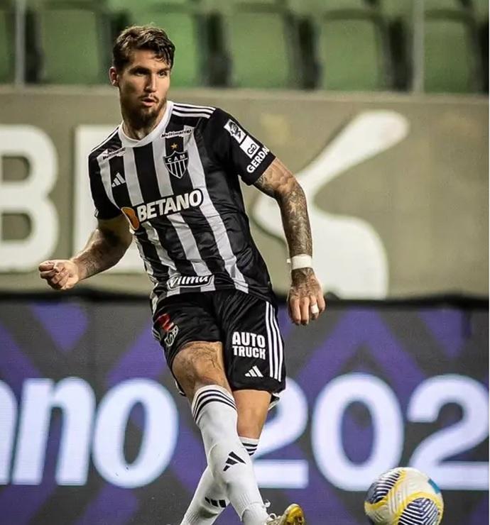 Lyanco ganhou a tarja de capitão do Galo e comandou a goleada fazendo 2 gols no América (Foto:Instagram)