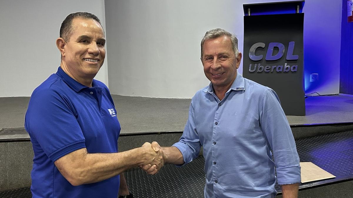 Lourival Ferreira da Costa é o 13º presidente da CDL de Uberaba e substitui Fernando Xavier à frente da entidade (Foto/Reprodução)