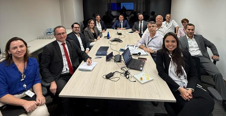 Em reunião, Ministério de Minas e Energia e PPSA discutiram detalhes sobre a comercialização de petróleo e gás natural em 2025 (Divulgação/PPSA)