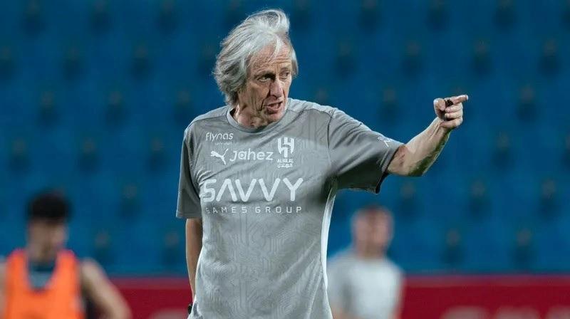 Jorge Jesus não resistiu à eliminação na semifinal da Liga dos Campeões da Ásia para o também saudita Al-Ahli, por 3 a 1 (Foto/Divulgação/Al Hilal)