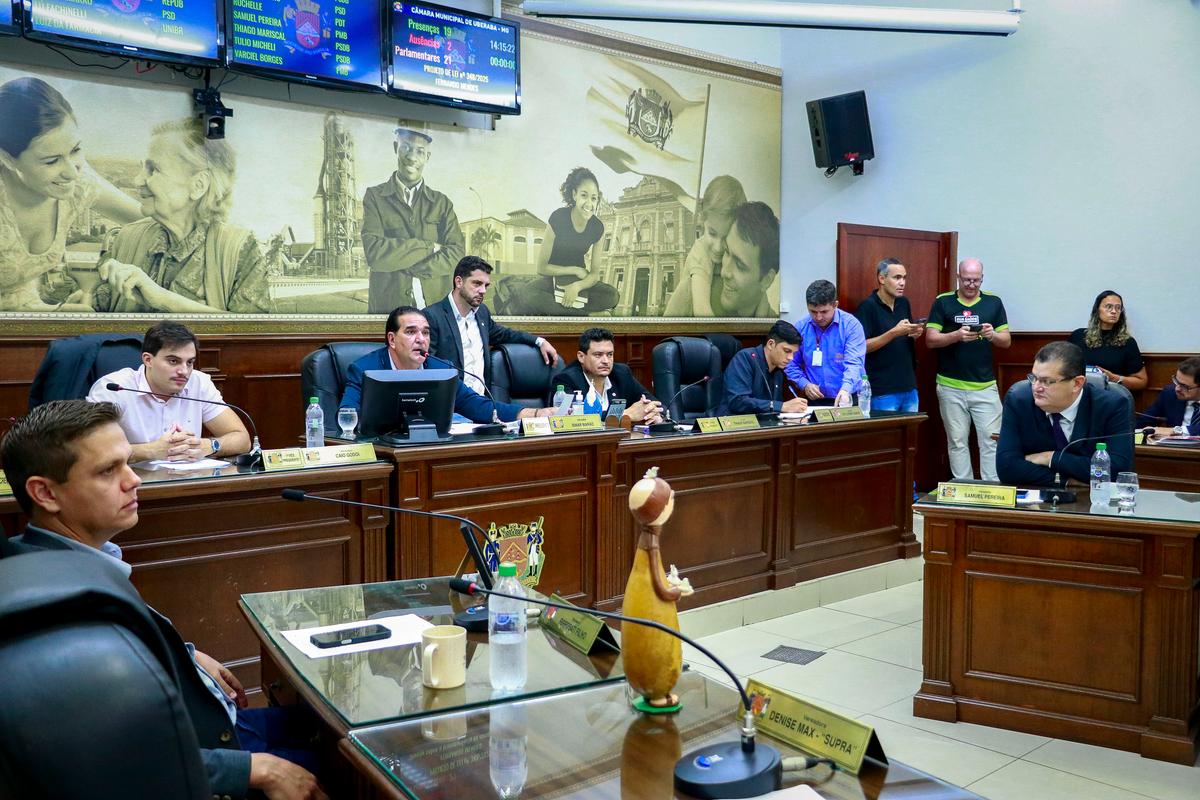 Plenário do Legislativo inicia as sessões ordinárias de maio nesta segunda-feira e projeto que facilita ingresso de vereadores a prédios públicos volta à pauta, mesmo com parecer de inconstitucionalidade  (Foto/Rodrigo Garcia/CMU)