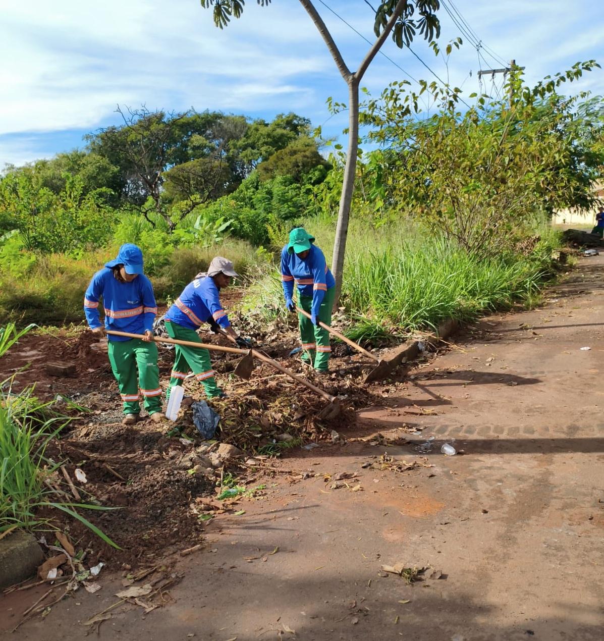 Limpeza urbana de Uberaba segue avançando nesta semana, com serviços programados para 21 regiões entre os dias 5 e 9 de maio (Foto: Divulgação)