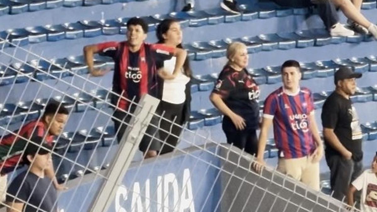 Racismo não é provocação! Racismo é crime!", disse o manifesto do Palmeiras, que voltou a cobrir sanções exemplares (Foto/Reprodução GE)