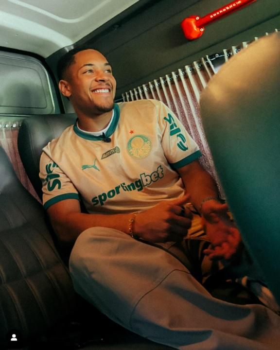 Vitor Roque começa a mostrar ao que veio. Já marcou 3 para o Palmeiras (Foto/Instagram)