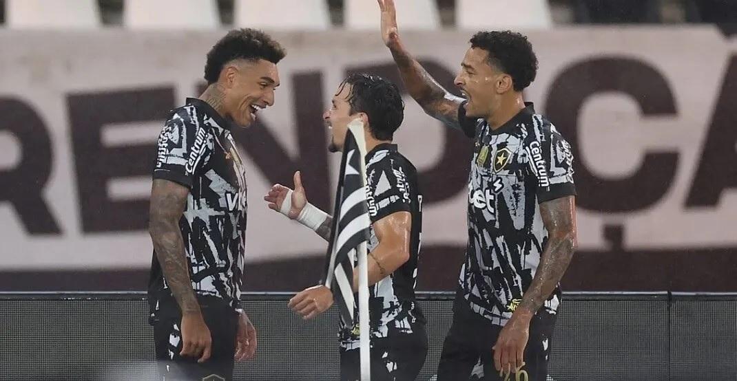 Botafogo chega ao 8º lugar com 11 pontos ganhos. O Campeão voltou? (Foto/Vitor Silva/BFR)