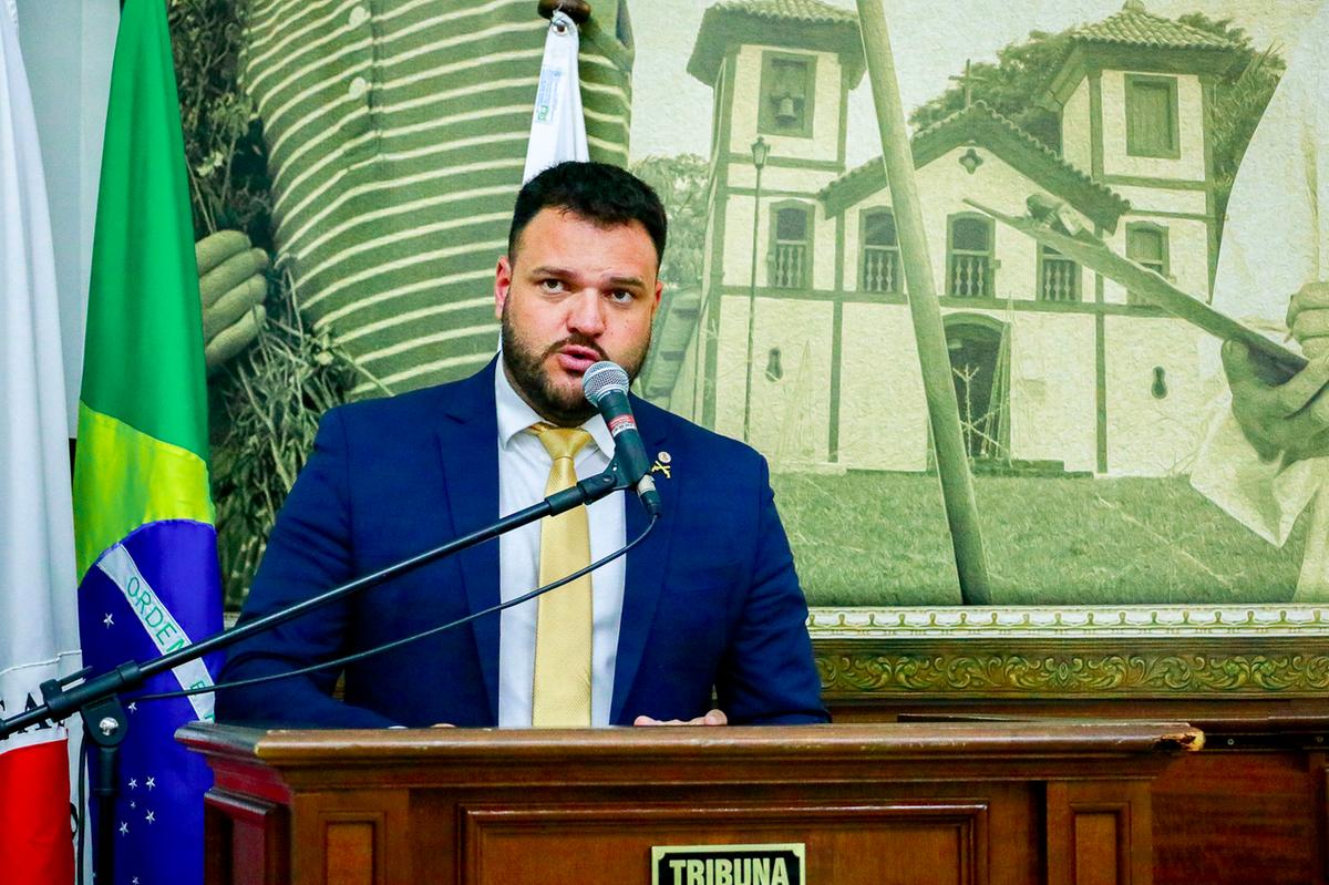 Vereador Cabo Diego diz que já cobra do Executivo que, ao ser aprovada a Emenda Constitucional, a medida seja adotada na cidade (Foto/Rodrigo Garcia)