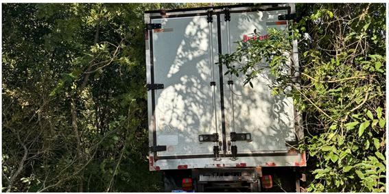 O caminhão e a carga foram recuperados, mas os suspeitos ainda não foram localizados. (Foto/Divulgação)
