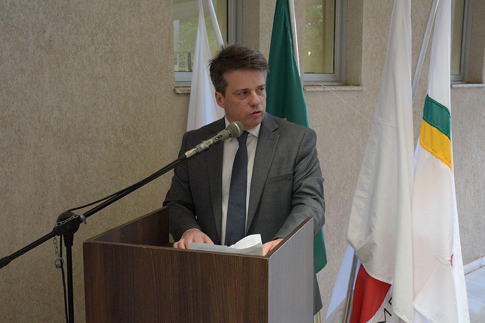 O juiz Fabiano Veronez ressaltou a importância da rede na prevenção de crimes graves. (Foto/Juarez Rodrigues/TJMG)