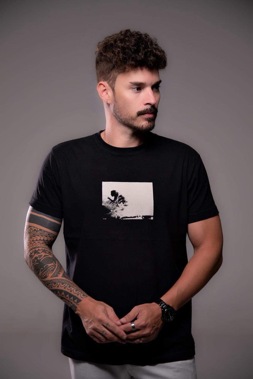 Vynomusik é o novo projeto do artista Vinicius (Foto/Divulgação)
