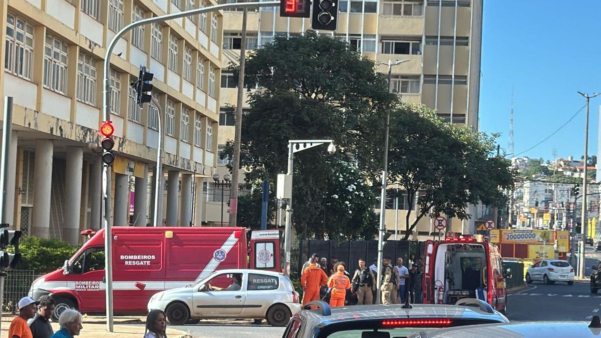 Acidente no centro de Uberaba causa lentidão no trânsito. (Foto/Reprodução)