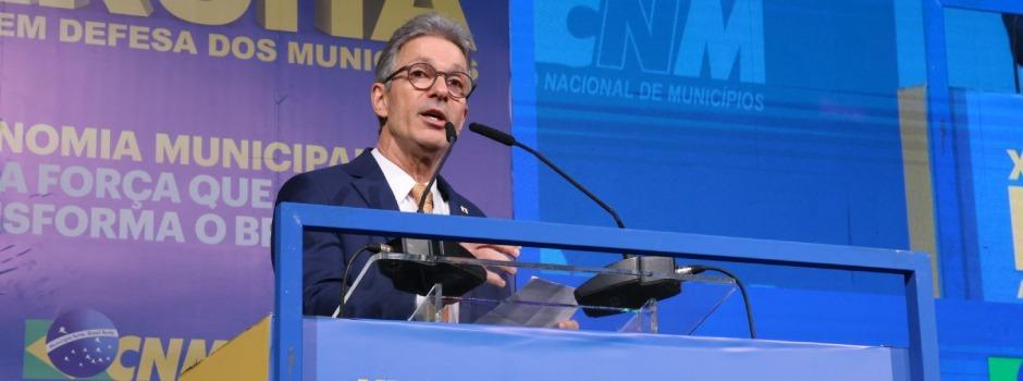 “Tenho uma gestão chão de fábrica, sempre visito o interior do estado", afirma o governador. (Foto/Gil Leonardi/Imprensa MG)