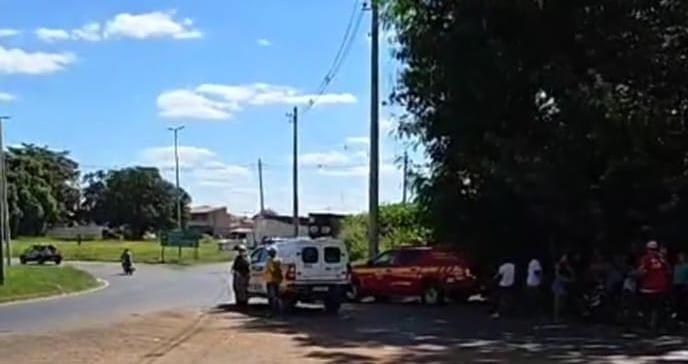 Polícia Militar Rodoviária esteve no local para o registro, assim como equipes do Samu e dos bombeiros para o socorro da vítima (Foto/Divulgação)