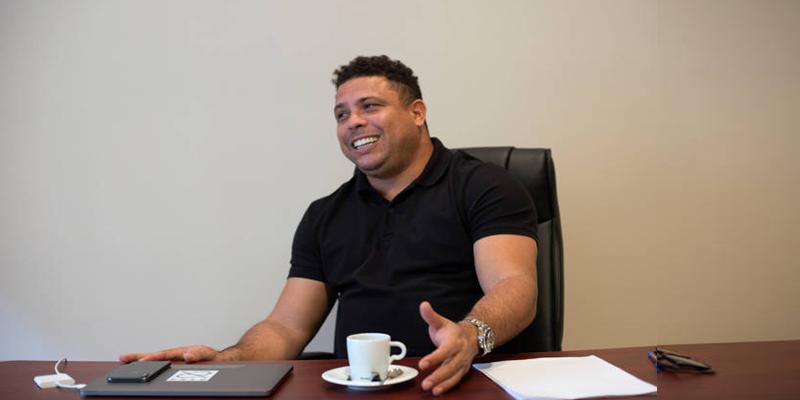 "Fim de ciclo: Ronaldo Nazário se despede do Valladolid após quase seis anos como dono do clube espanhol" (Foto/Laura Leon/NYT)