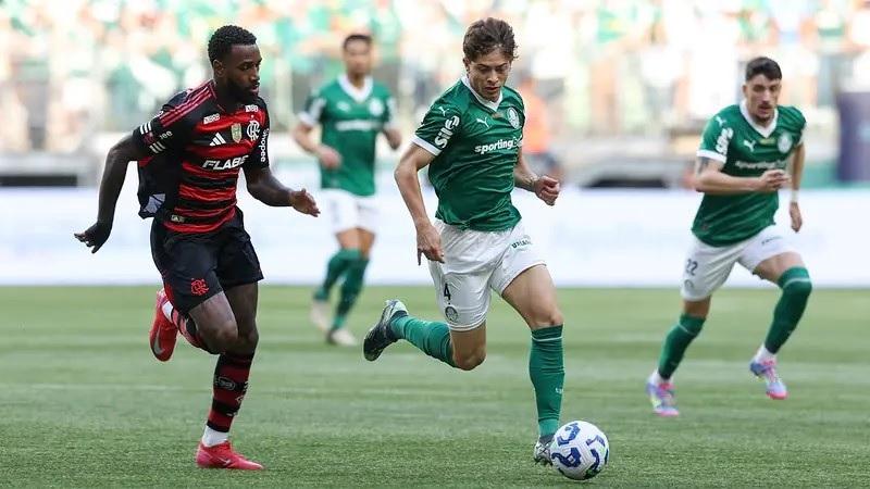 Fim da sequência invicta e freguesia mantida. Flamengo venceu com méritos o Palmeiras (Foto/Reprodução)