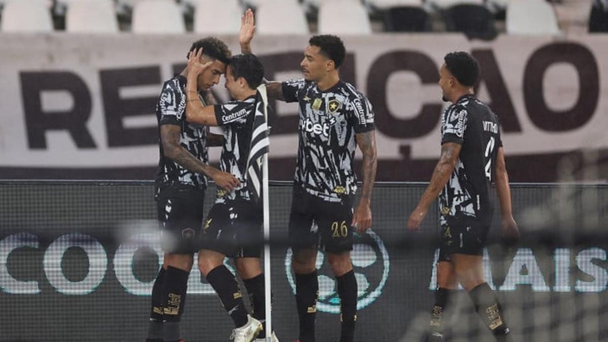 O Botafogo chega pressionado, ocupando a terceira colocação no grupo, com nove pontos (Foto/Vitor Silva/BFR)