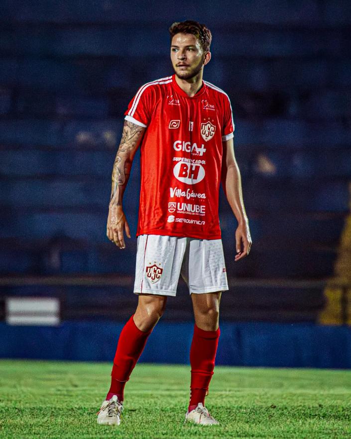 (Foto/@vh_kos / @dtdesigner.psd - via @uberabasportclub)