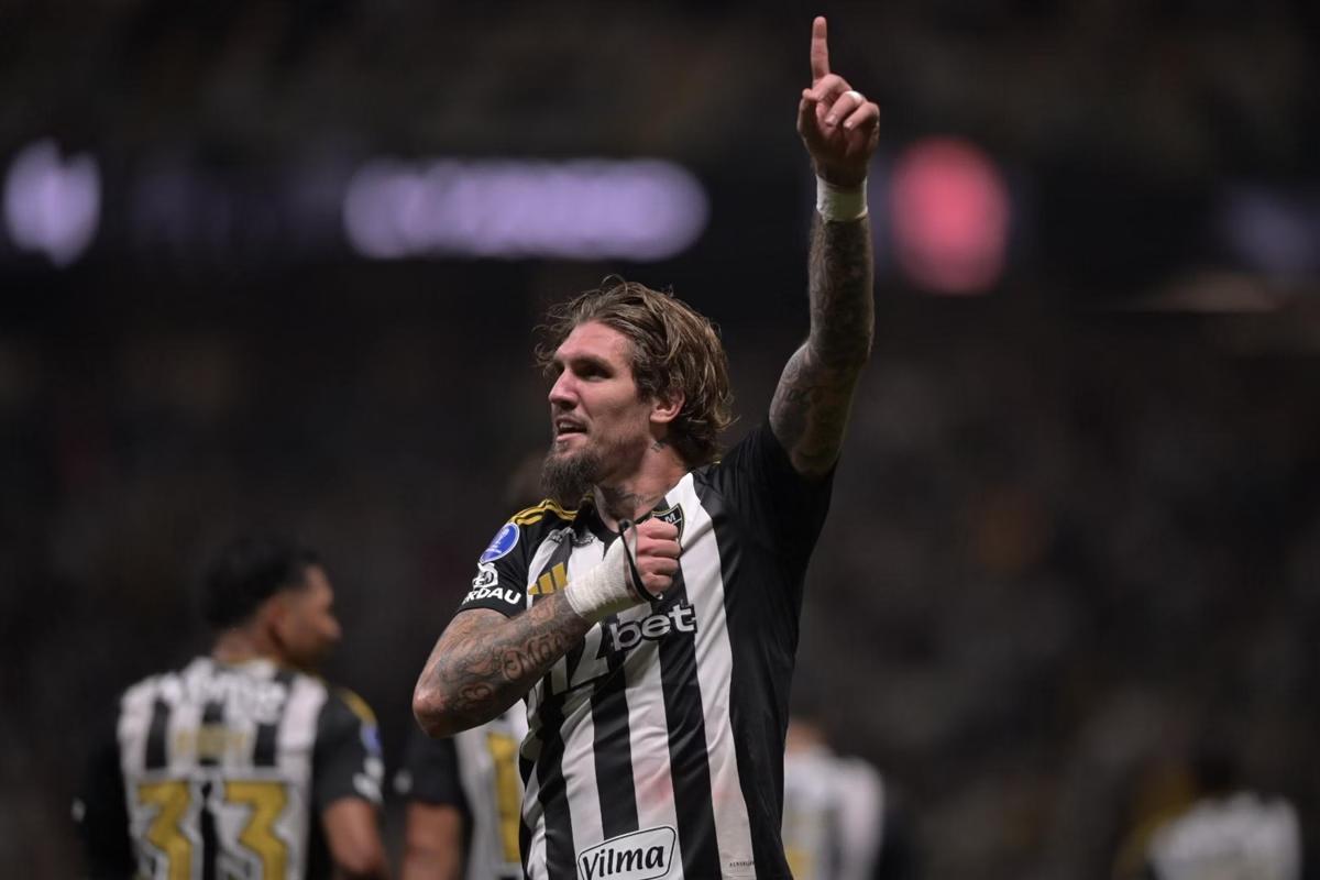 Lyanco celebra gol pelo Galo (Foto: Fred Magno/O TEMPO)