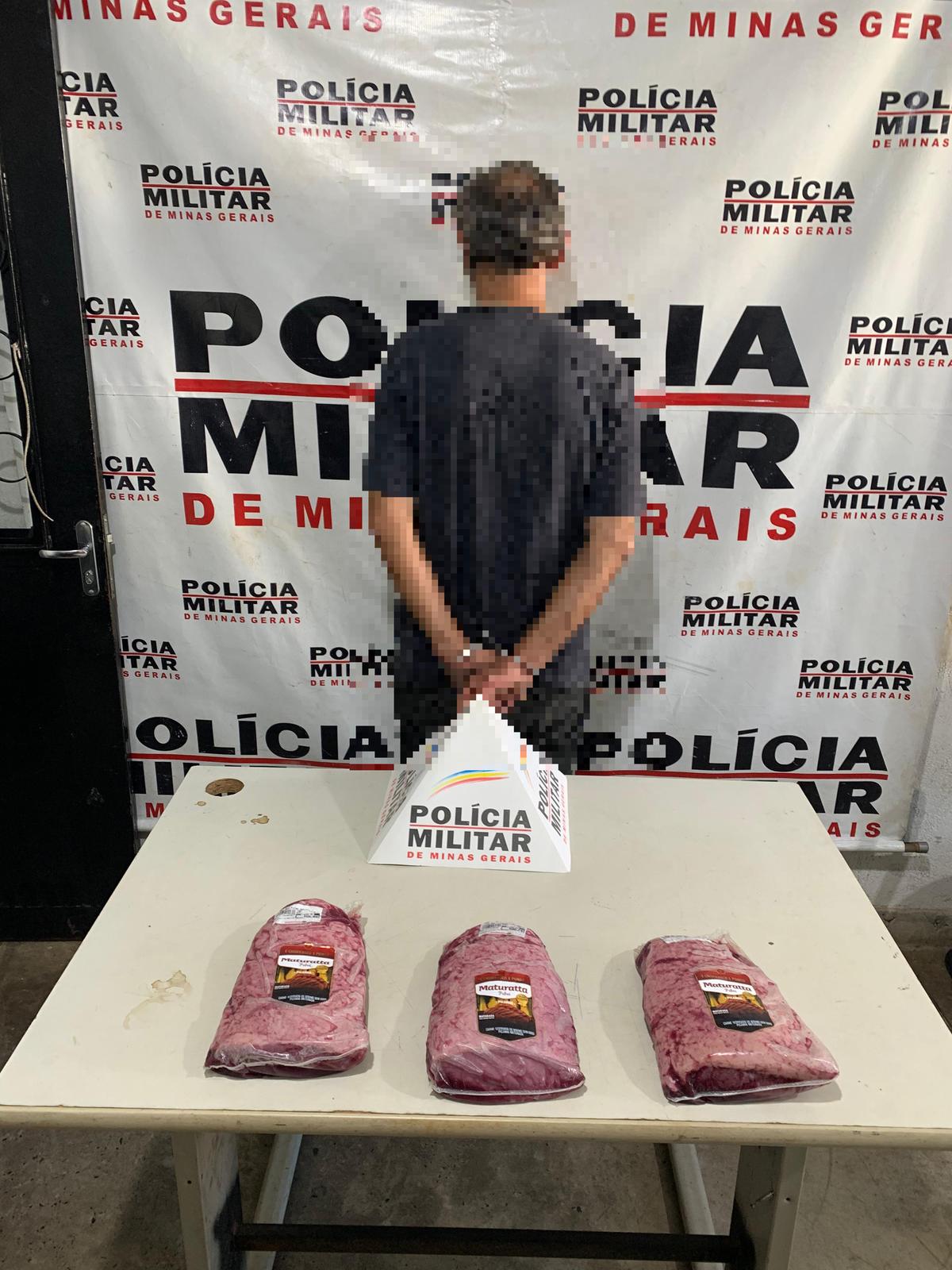 Os produtos foram recuperados e devolvidos ao supermercado. (Foto/Divulgação)