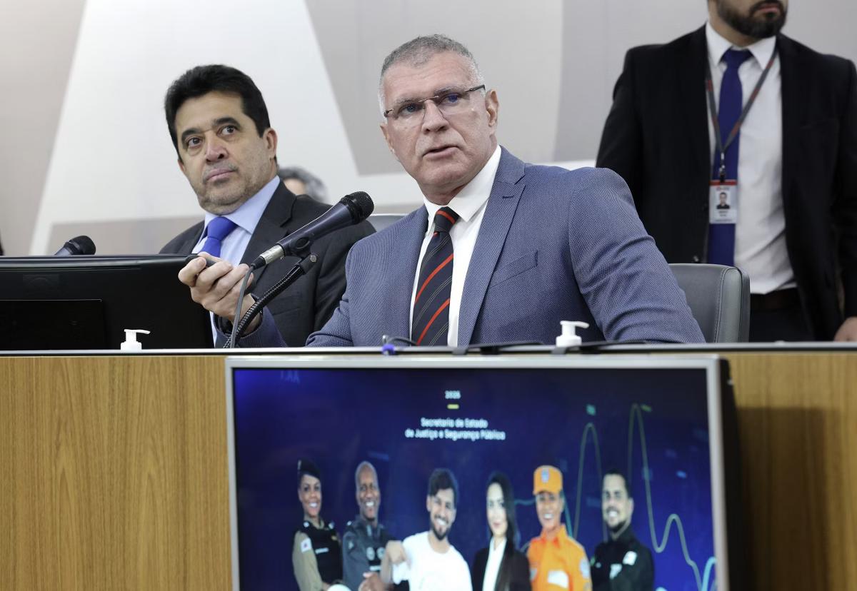 Secretário Rogério Greco abordou ações da pasta voltadas ao servidor, durante Assembleia Fiscaliza (Foto/Guilherme Bergamini/ALMG)